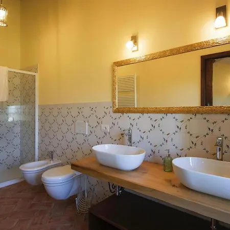 Beautiful Country House Mezzavia With Private Pool In Costiglion Fiorentin 哥尔顿