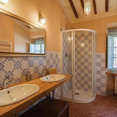 Beautiful Country House Mezzavia With Private Pool In Costiglion Fiorentin *